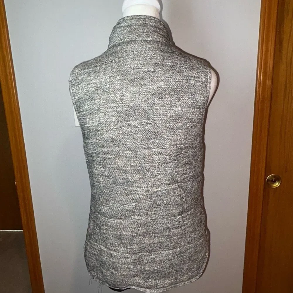 Skies‎ are Blue Stitch Fix Wels Quilted Puffer vest gray size S